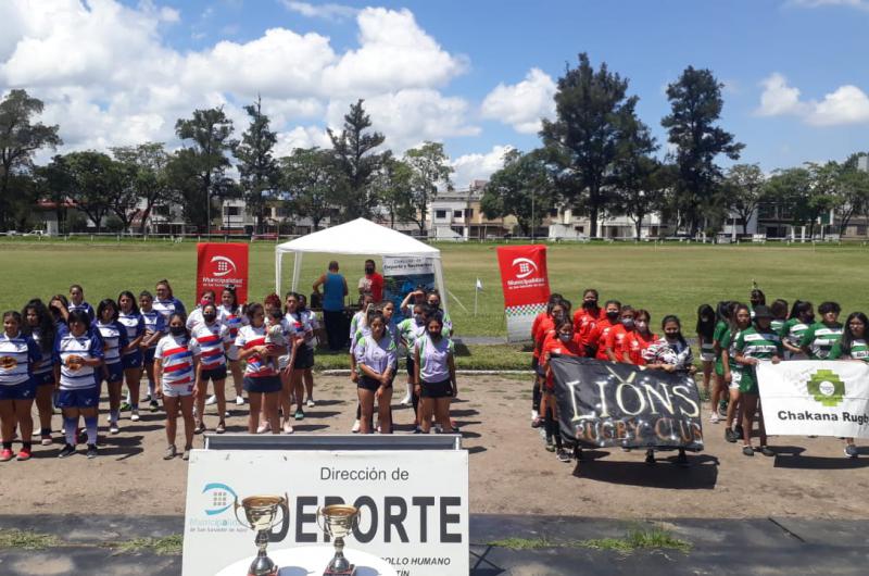 Se disputoacute el Primer Torneo Apertura de Rugby Femenino Seven 