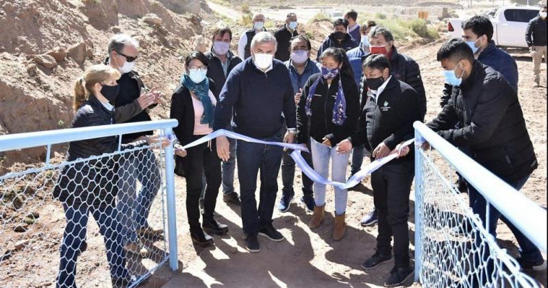 Gerardo Morales inauguroacute nueva pasarela sobre el riacuteo Susques que era de gran necesidad