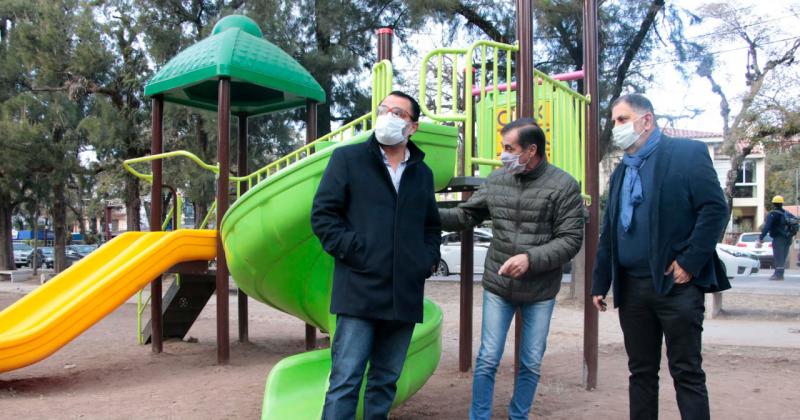 Realizan mejoras en el parque San Martiacuten