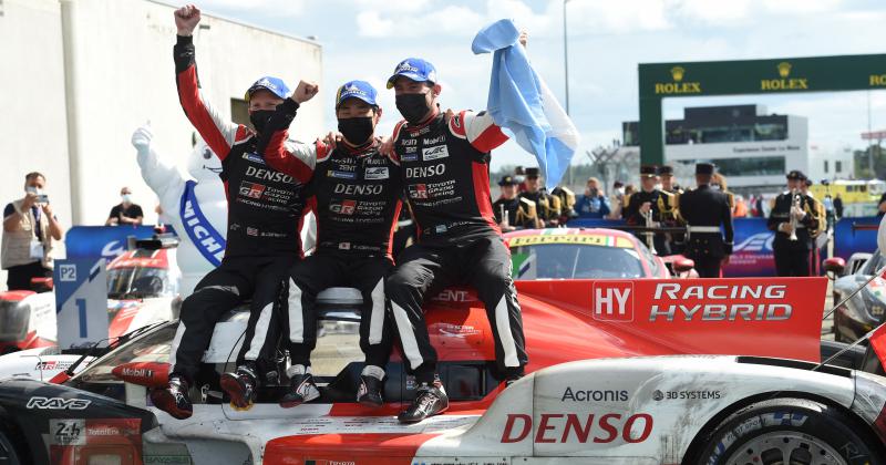 Pechito Loacutepez hizo historia y ganoacute las 24 Horas de Le Mans