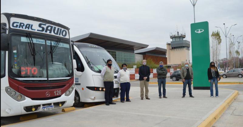 Entroacute en funcionamiento el servicio de transporte hacia el Aeropuerto Guzmaacuten