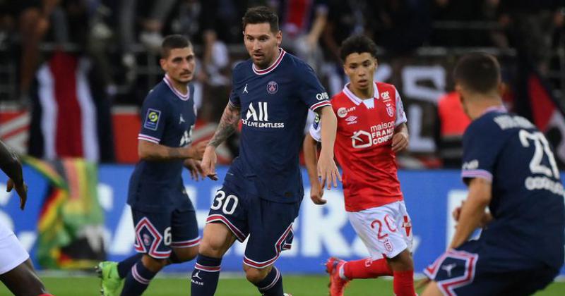 Lionel Messi hizo su debut en el Paris Saint Germain