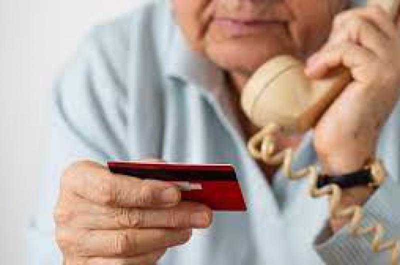 Taller de prevencioacuten de estafas telefoacutenicas