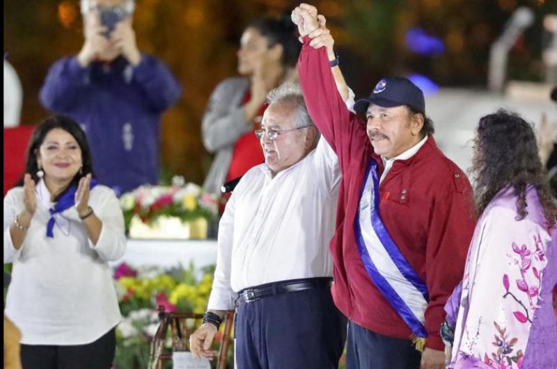 Ortega asumioacute un cuarto mandato seguido en Nicaragua entre sanciones y apoyos