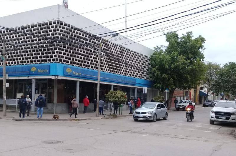 La Bancaria resolvioacute levantar el paro de 72 horas previsto