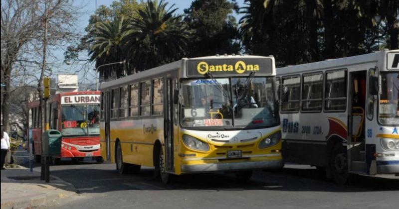 1 de Mayo- No habraacute servicio de colectivos