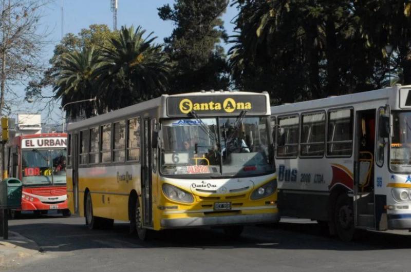 1 de Mayo- No habraacute servicio de colectivos