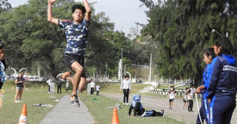 Se realizoacute el 2ordm Encuentro de Escuelas de Atletismo