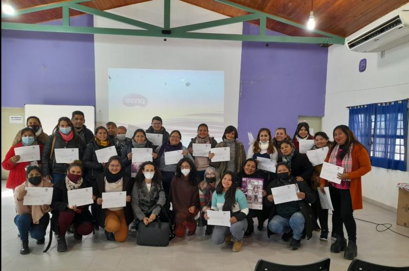 Capacitacioacuten a integrantes de la Direccioacuten de Nintildeez Adolescencia y Familia