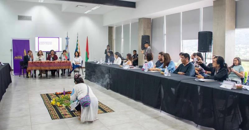 Pueblos Indiacutegenas- Realizaron jornada interministerial de fortalecimientos 