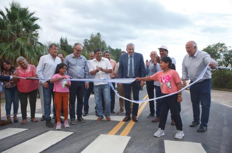 Morales inauguroacute obras en Puesto Viejo