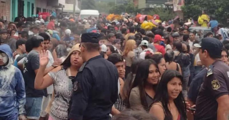 Peleas apuntildealados y heridos en el Carnaval de barrio El Chingo