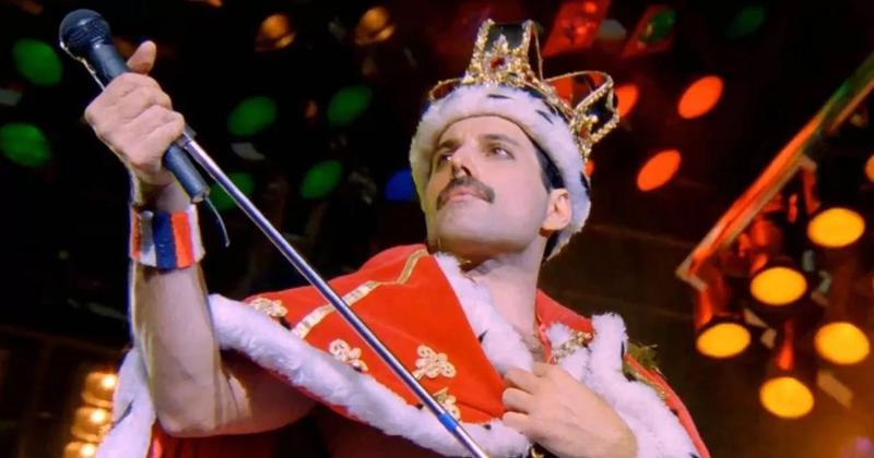 Salen a subasta maacutes de 1500 objetos personales de Freddie Mercury