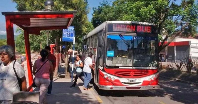 El lunes 1deg mayo Diacutea del Trabajador no habraacute servicio de colectivos