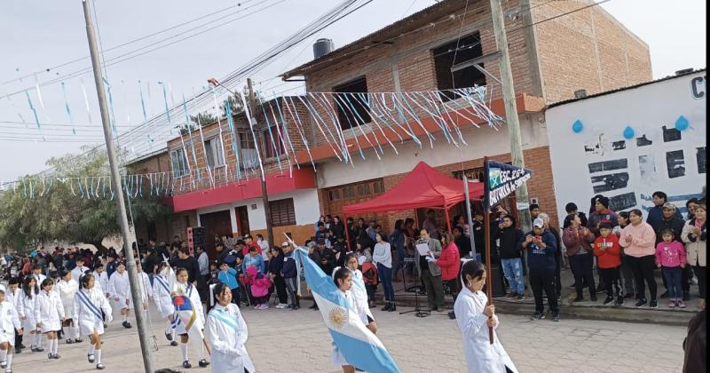 Un nuevo llamado al diaacutelogo en el Diacutea de la Independencia 