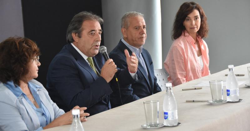 Entroacute en vigencia el acuerdo escolar 2024 con la opcioacuten de cuotas sin intereacutes