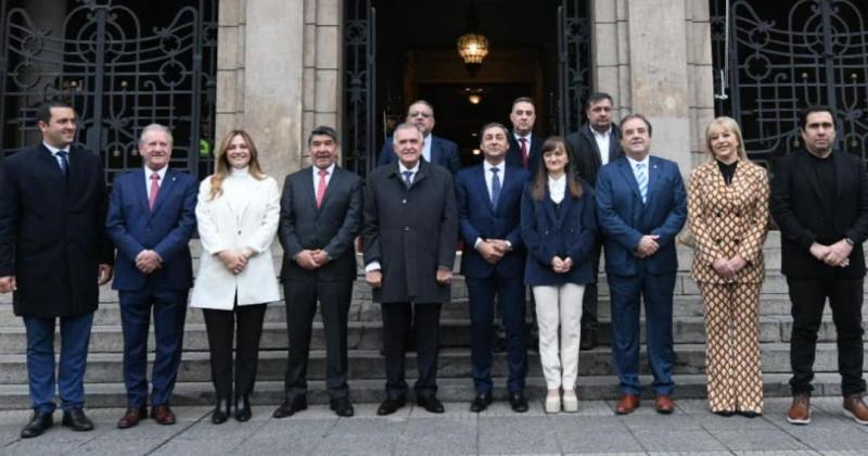 Se reunioacute en Tucumaacuten la Junta Ejecutiva del Parlamento del Norte Grande Argentino