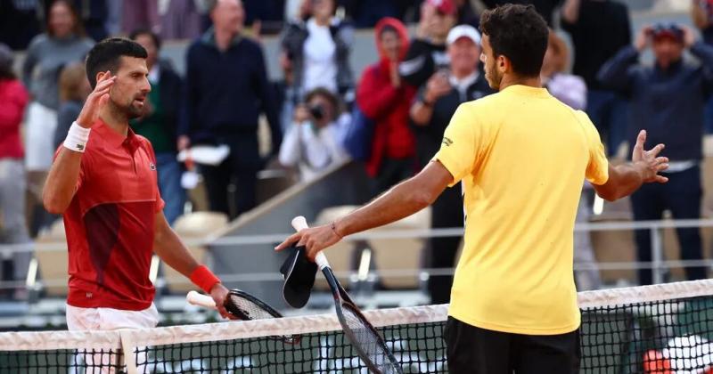 Ceruacutendolo cayoacute ante Djokovic en octavos de final de Roland Garros