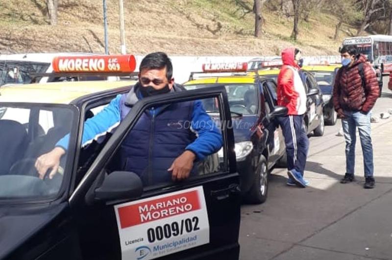 Los trabajadores del volante insistieron con el servicio de taxi compartido en Alto Comedero