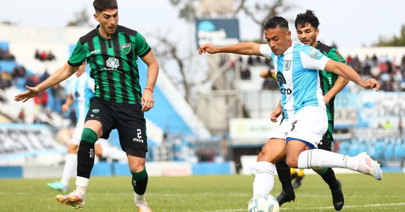 Gimnasia le ganoacute al puntero y sumoacute el tercer triunfo consecutivo