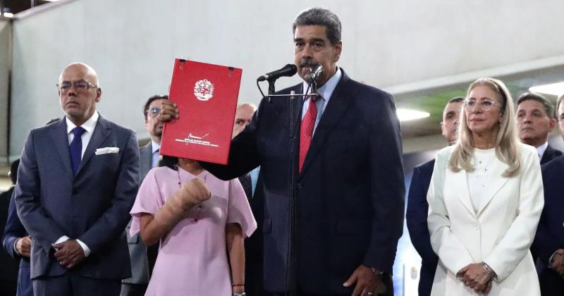 Maduro pidioacute a la Justicia que aclare todo lo que haya que aclarar 