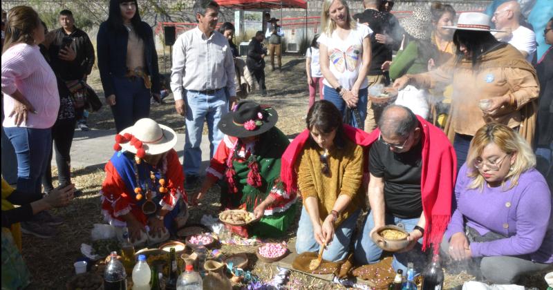 Se realizoacute la tradicional ceremonia en agradecimiento a la Pachamama