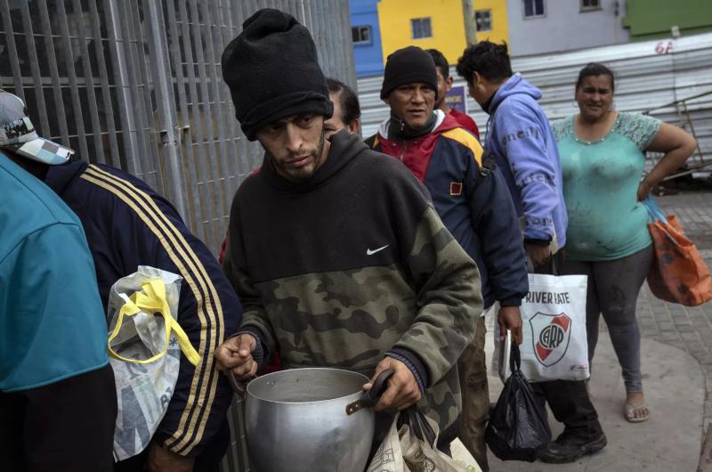 La pobreza alcanzoacute el 55-en-porciento- en el primer trimestre seguacuten la UCA 