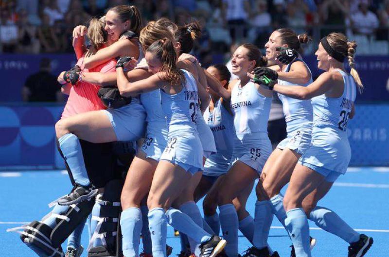 Cosentino se convirtioacute en heroiacutena y metioacute a Las Leonas en las semifinales de los Juegos Oliacutempicos