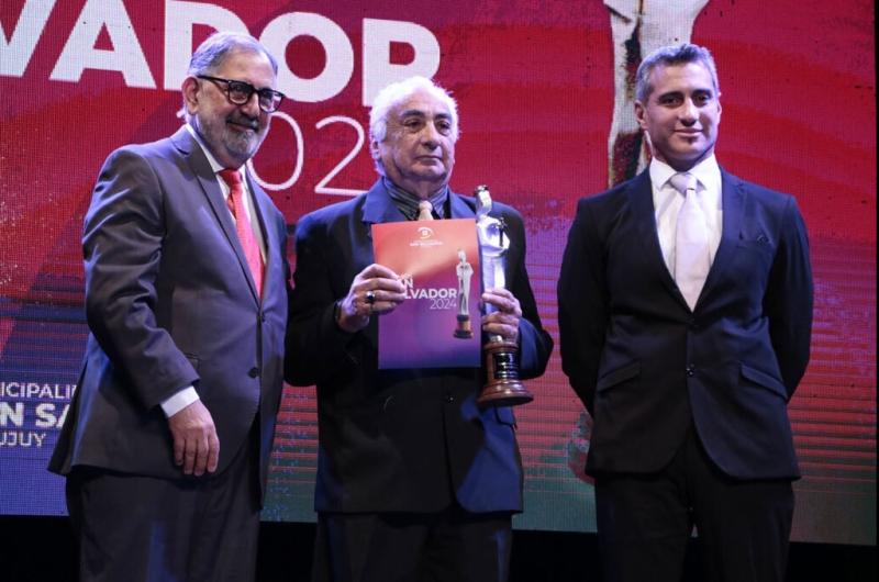 Jorge Sapag fue distinguido con el premio San Salvador