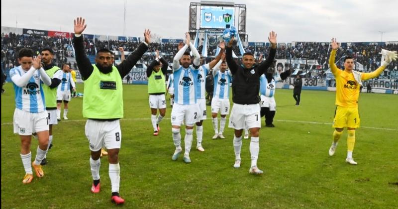 Gimnasia sale en busca de la recuperacioacuten ante Racing de Coacuterdoba