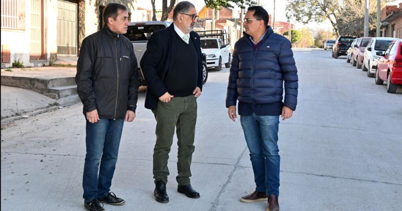 Con aporte empresarial el Municipio habilitoacute pavimentacioacuten en General Arias