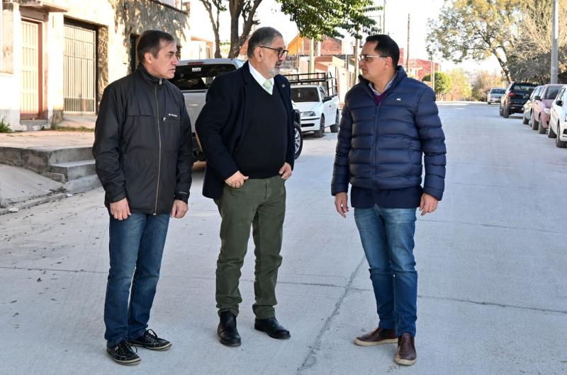 Con aporte empresarial el Municipio habilitoacute pavimentacioacuten en General Arias