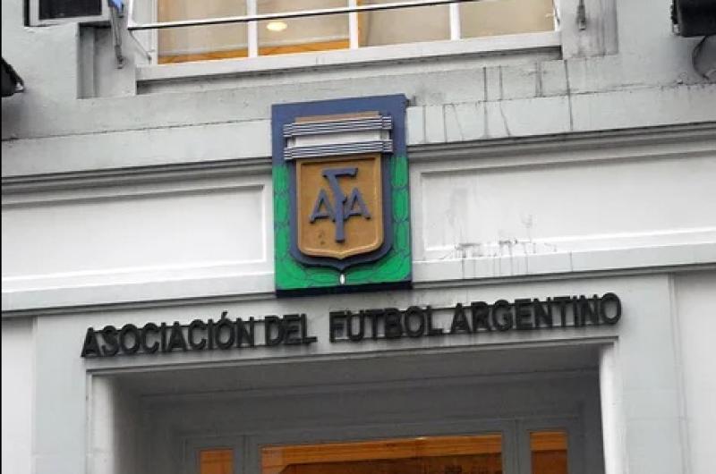 La AFA prorrogoacute nuevamente el cierre del mercado de pases al 6 de septiembre