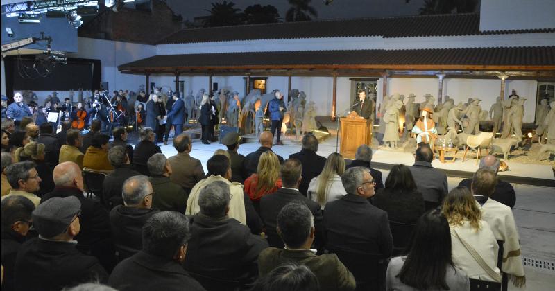 Sadir y Villarruel inauguraron el Cabildo y el Museo Histoacuterico