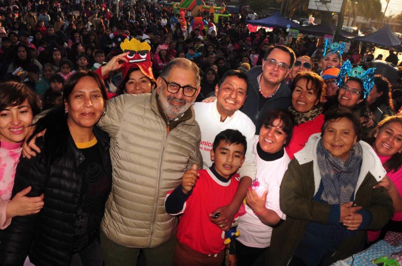 Celebracioacuten del Diacutea de las Infancias con nintildeos y nintildeas de Moreno y Alberdi