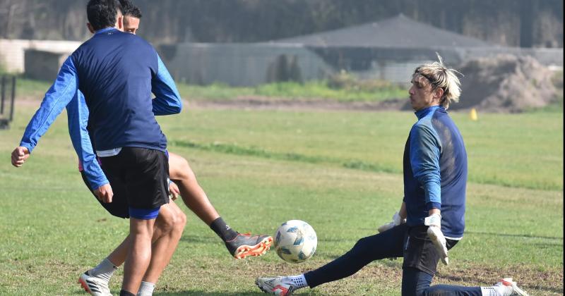 Moacutedolo define el once para enfrentar a Guemes