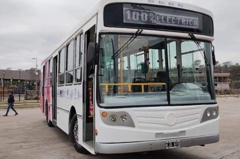 Primer colectivo eleacutectrico de Jujuy ya circula por las calles 