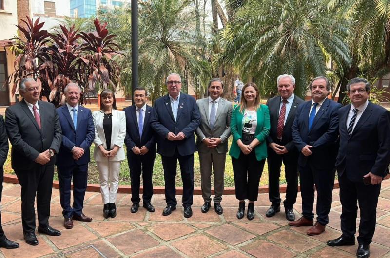 Comenzoacute a deliberar el Parlamento del Norte Grande en la ciudad de Posadas