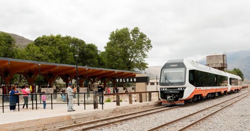 El Tren Solar es atraccioacuten turiacutestica novedosa del 2024