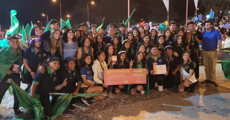 Premiaron a estudiantes que mostraron su compromiso con el cuidado ambiental