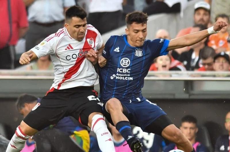 River perdioacute ante Talleres y sufrioacute su primera derrota como local 