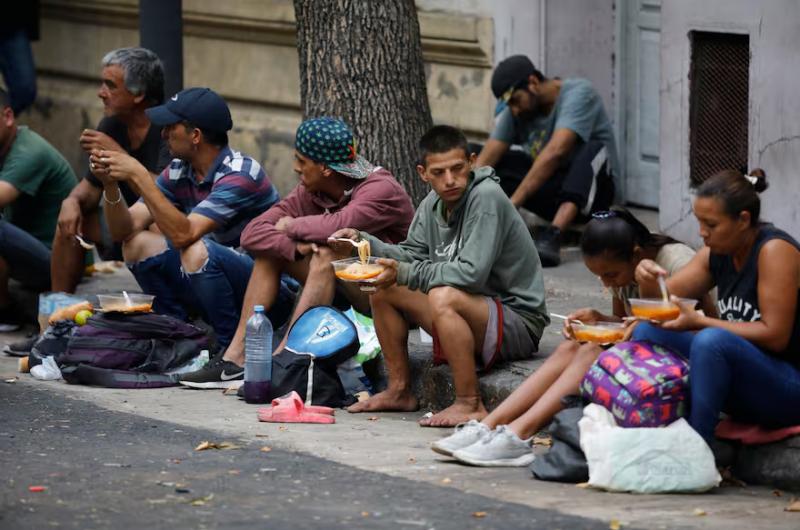 Para el FMI la situacioacuten social en la Argentina es muy delicada 