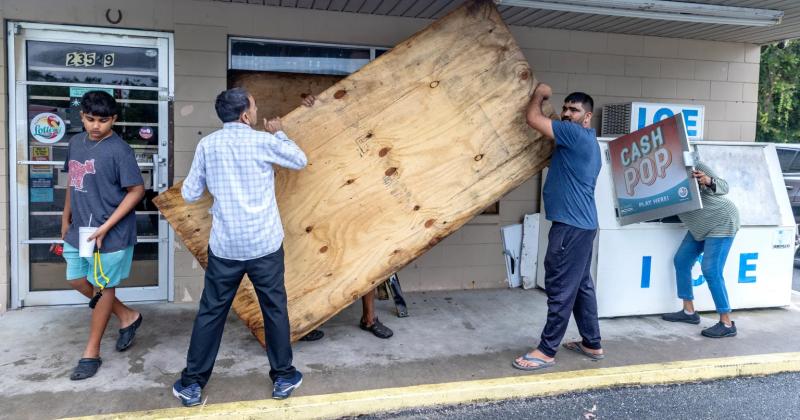 El Milton podriacutea ser el peor huracaacutenen golpear a Florida en 100 antildeos