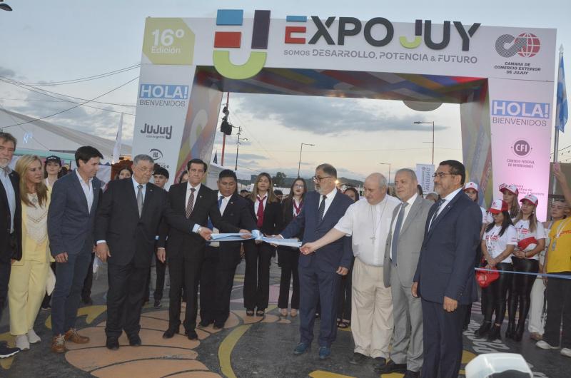 Sadir inauguroacute la 16deg edicioacuten de la ExpoJuy la muestra del potencial econoacutemico provincial