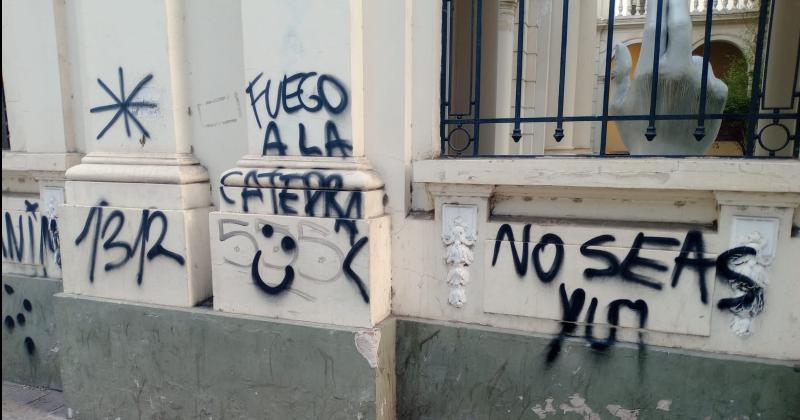 Finalizoacute el Encuentro de Mujeres y con militantes que vandalizaron la Catedral