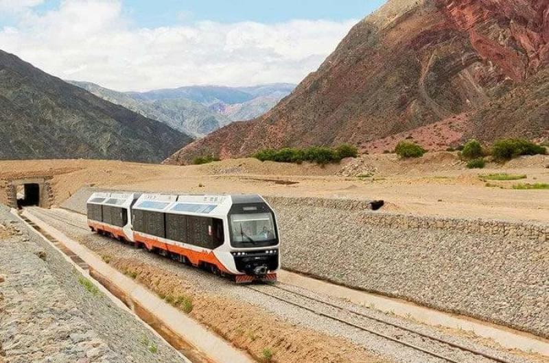 Nacioacuten cedioacute a la Provincia la operacioacuten del Tren Solar 