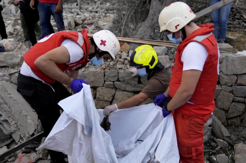 El grupo Hizbulaacute denuncioacute el uso de municioacuten de racimo por Israel