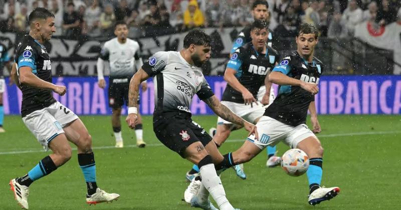 Racing igualoacute con Corinthians  en la primera semifinal