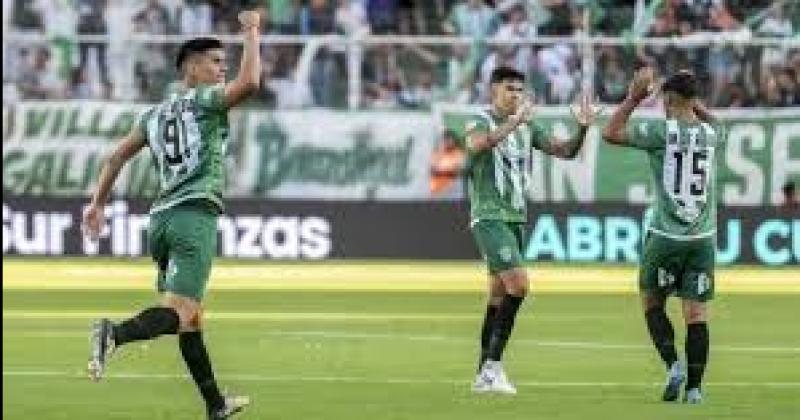 Banfield se lo dio vuelta a Racing en el Sur y lo vencioacute por 2 a 1