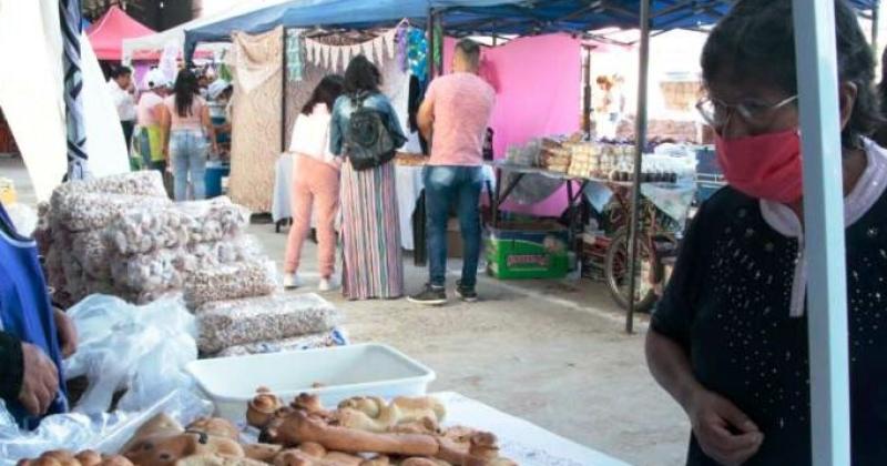 Comienza la Feria de Ofrendas y Flores